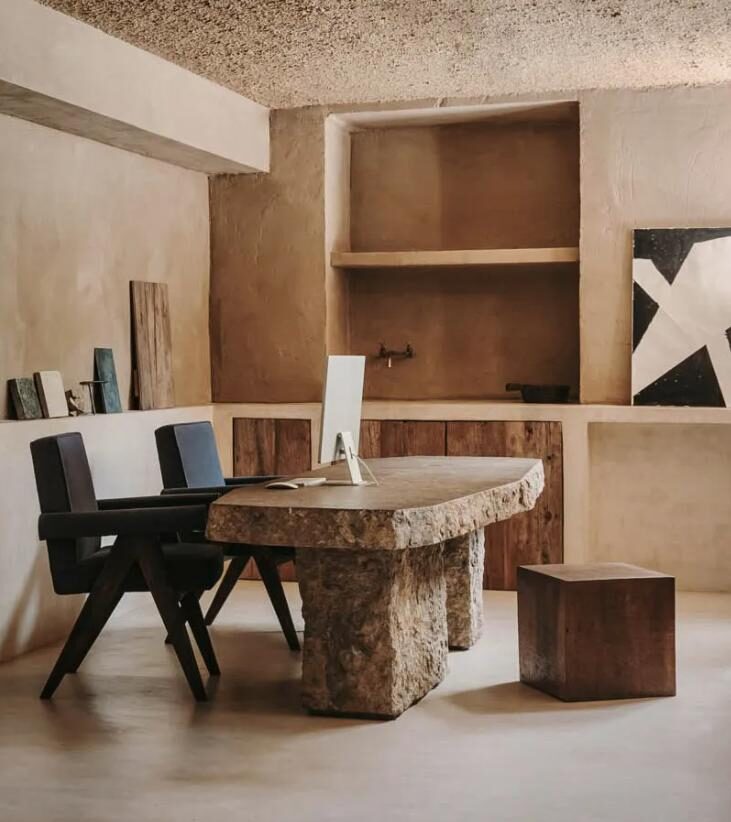 Mesa en Jurassic Stratum, Mil Van Gallery, Madrid