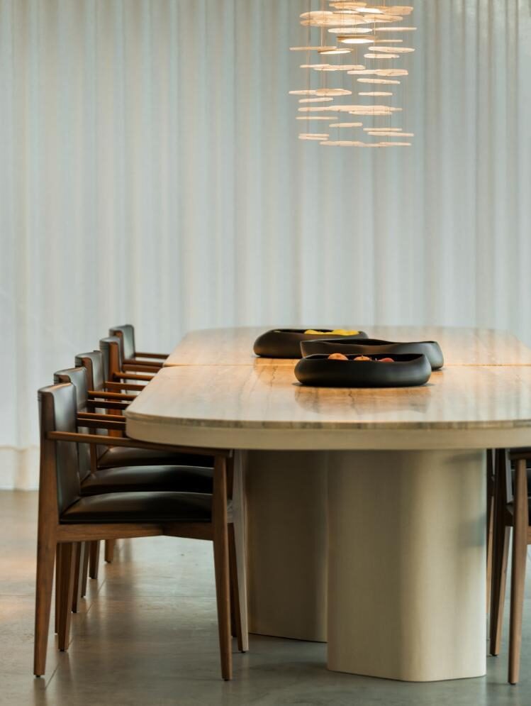 Mesa comedor en Travertino Silver